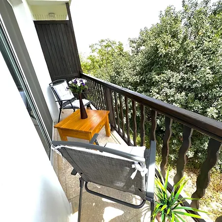 Cosy Sunny One Bedroom דירה פאפוס