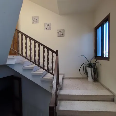 Cosy Sunny One Bedroom * Paphos