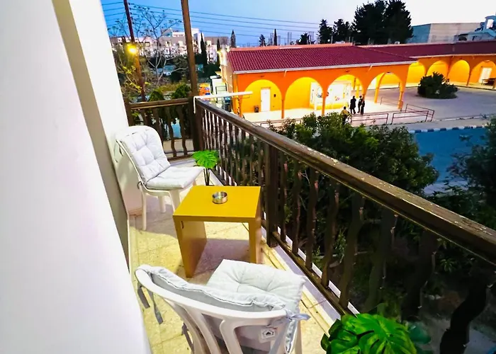 Διαμέρισμα Cosy Sunny One Bedroom *