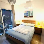 Cosy Sunny One Bedroom