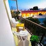 Apartment Cosy Sunny One Bedroom *